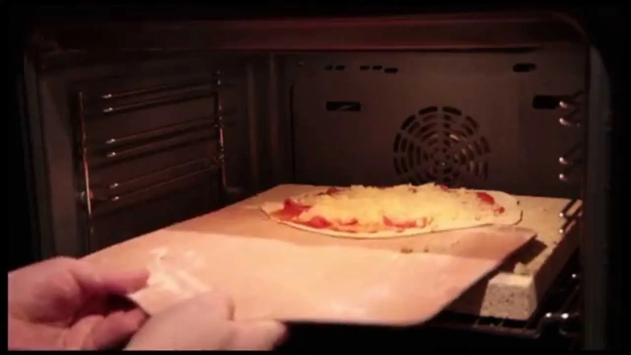 Jak piec pizzę na kamieniu, aby uniknąć przypalenia i uzyskać idealny smak